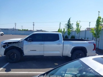 Toyota Tundra II 2025 Toyota Tundra Limited 2025 3.4l 3.4 Benzyna 389KM, zdjęcie 2