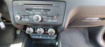 Audi A1 I 2011 Audi A1 3-drzwiowe Bogata wersja, stan bardzo, zdjęcie 9