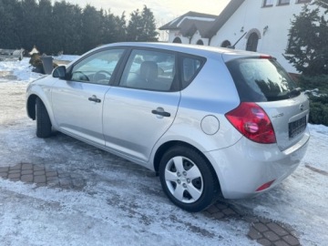 Kia Ceed I Hatchback 5d Facelifting 1.6 DOHC CVVT 126KM 2010 Kia Ceed 1.6 Isg 126KM Klima Piekny stan Sprawdz 1.6 Benzyna 126KM, zdjęcie 34