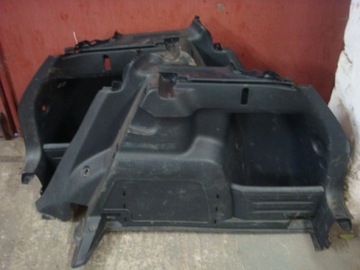 SKODA FABIA II KOMBI BOCZEK BAGAŻNIKA LEWY PRAWY