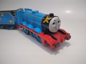 TrackMaster Mattel GABRYŚ z napędem GORDON banany