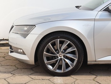 Skoda Superb III Liftback 2.0 TDI 190KM 2016 Skoda Superb 2.0 TDI, Salon Polska, Serwis ASO, zdjęcie 12