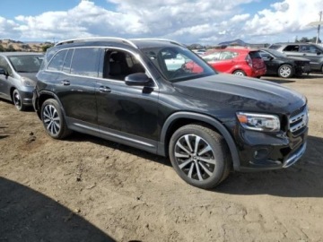 Mercedes GLB 2023 Mercedes-Benz GLB 2023, 2.0L, 4x4, od ubezpieczalni 2.0 Benzyna 221KM, zdjęcie 2