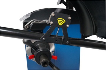 Автоматический балансировочный станок с лазером и монитором.