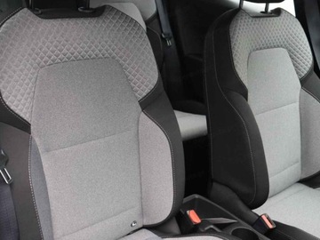 Renault Clio V Hatchback 5d Facelifting 1.0 TCe 90KM 2025 Od ręki - Evolution 1.0 TCe 90KM / kamera cofania, zdjęcie 4