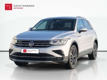 Volkswagen Tiguan II SUV Facelifting 2.0 TDI 150KM 2022 Volkswagen Tiguan Elegance 2.0 TDI 150KM DSG Salon PL Matrix Pakiet ser