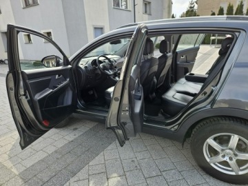 Kia Sportage III SUV 2.0 DOHC 163KM 2011 Kia Sportage 2.0 163 km automat, klima, parktronik, zdjęcie 9