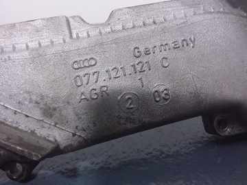 AUDI A8 D3 3.7 V8 HRDLO POUZDRO TERMOSTATU 077121121C