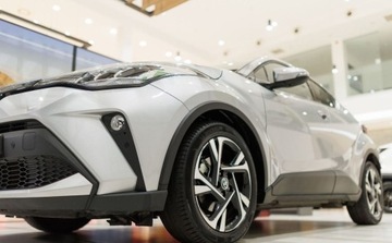 Toyota C-HR I Crossover Facelifting 1.8 Hybrid 122KM 2023 Toyota C-HR 1.8 Hybrid Style 1.8 Hybryda 122KM, zdjęcie 12