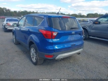 Ford Escape III 2019 Ford Escape 2019 Ford Escape SE FWD 1.5 Benzyna 180KM, zdjęcie 2