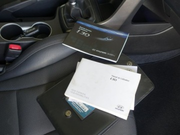 Hyundai i30 II Hatchback 3d 1.6 CRDi (HIGH)  128KM 2013 Hyundai i30 1.6 CRDI 128KM/Panorama, zdjęcie 29