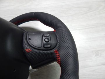 DODGE CHARGER CHALLENGER - VOLANT NOVÁ KŮŽE SPORT ČERVENÁ NIC