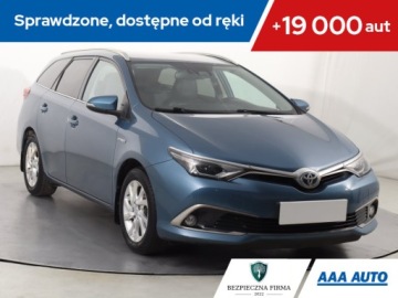 Toyota Auris II Touring Sports Facelifting 1.8 Hybrid 136KM 2017 Toyota Auris Hybrid, Salon Polska, Serwis ASO