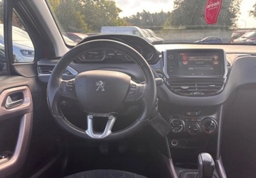 Peugeot 2008 I SUV 1.2 PureTech 82KM 2015 Peugeot 2008 1.2B solar ksiazka zadbany 1.2 Benzyna 82KM, zdjęcie 17