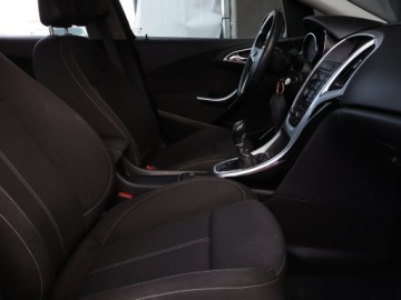 Opel Astra J Sports Tourer 1.7 CDTI ECOTEC 110KM 2011 Opel Astra 1.7 CDTI, Salon Polska, Navi, Klima, zdjęcie 8