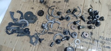 SUZUKI GS 500 CZĘŚĆI SILNIK MOCOWANIE UCHWYT ŚRUBA