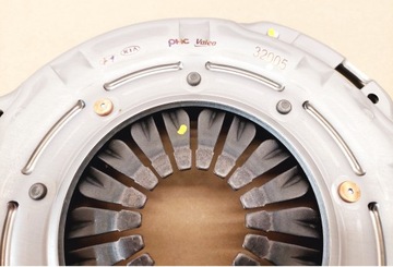 ОРИГИНАЛ ДАВЛЕНИЯ СЦЕПЛЕНИЯ 4130032005 KIA HYUNDAI