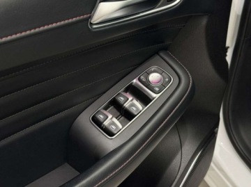 MG 2021 MG EHS Luxury Plug-in Hybrid Panorama Ambiente Kamera 360 CarPlay, zdjęcie 20