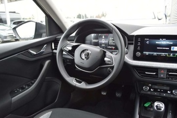 Skoda Kamiq Crossover Facelifting 1.0 TSI 115KM 2024 Skoda Kamiq SalonPL 1.0TSI 115KM Selection Kamera Kessy Tempomat Smartlink, zdjęcie 9