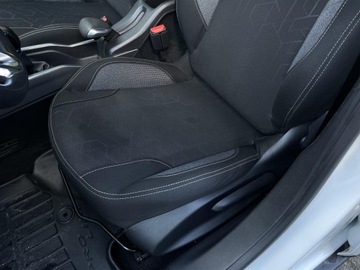 Peugeot 2008 I SUV Facelifting 1.2 PureTech 82KM 2018 Peugeot 2008 ! Nawigacja ! Tempomat ! Klimatyzacja, zdjęcie 12