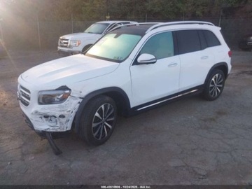 Mercedes GLB 2023 Mercedes-Benz GLB 2023 Mercedes-Benz GLB 250 4MATIC SUV 2.0 Benzyna 221KM, zdjęcie 2