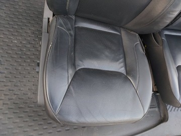 SEDADLO LEVÝ PRAVÝ KŮŽE CHRYSLER 300C II THEMA