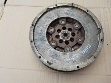 KOLO DVOUHMOTNÉ VW TOUAREG 7L 2,5 TDI