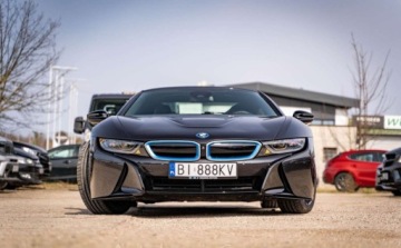BMW i8 Roadster Elektryczny + R3 1499 374KM 2019 BMW i8 BMW i8 I 1.5 Cabrio Hybrid Plug-in 375KM 1.5 Hybryda Plug-in 375KM, zdjęcie 1