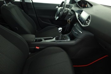Peugeot 308 II SW Facelifting 1.5 BlueHDI 130KM 2018 Peugeot 308 1.5 BlueHDi, Salon Polska, Serwis ASO, zdjęcie 8