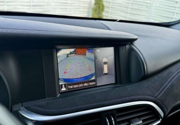 Infiniti Q30 1.6T 122KM 2016 Infiniti Q30 Infiniti Q30 1.6t Premium Tech 1.6 Benzyna 122KM, zdjęcie 12