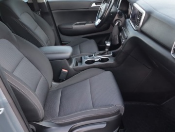 Kia Sportage IV SUV Facelifting 1.6 CRDI 136KM 2021 Kia Sportage 1.6 CRDi, Serwis ASO, Automat, Navi, zdjęcie 8