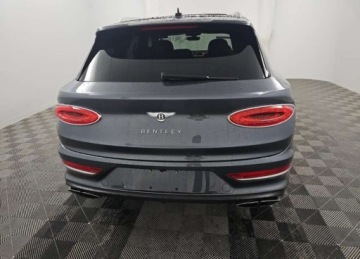 Bentley Bentayga 2022 Bentley Bentayga V8 2022 4.0 Benzyna 542KM, zdjęcie 2