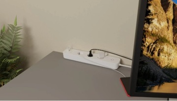 Удлинитель Tesla Smart Power на 3 устройства + 4 USB-розетки, Wi-Fi