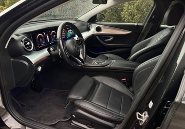 Mercedes Klasa E W213 Limuzyna Facelifting 2.0 E200 197KM 2021 Mercedes-Benz Klasa E 2,0 197psHybr 9G LIFT Full Led Skora Duza Navi Virtu, zdjęcie 18