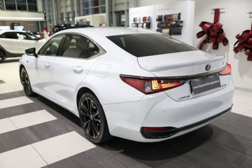 Lexus ES VII (XV70) Sedan Facelifting 300h 218KM 2023 Lexus ES 300h F Sport Design 2.5 Hybryda 218KM, zdjęcie 3