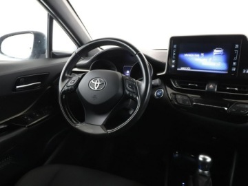 Toyota C-HR I Crossover 1.8 Hybrid 122KM 2019 Toyota C-HR automat navi grzane fotele kamera LED, zdjęcie 15