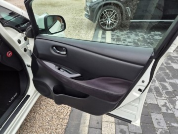 Nissan Leaf I Hatchback 5d Facelifting Elektryczny 109KM 2016 Nissan Leaf Sliczny Bialy elektryk 30KWH 149tys km Navi, kamera, automat f, zdjęcie 22