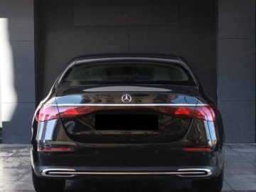 Mercedes Klasa E W214 Sedan 2.0 200 204KM 2025 E Klasa 200 4-Matic Exclusive 2.0 (204KM) 2025, zdjęcie 2