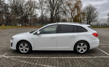 Chevrolet Cruze Kombi 1.8 16V DOHC 141KM 2012 Chevrolet Cruze 1.8 Bezwypadkowy Lift 2012 r. 1.8 Benzyna 141KM, zdjęcie 1