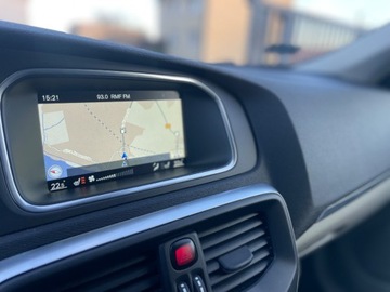 Volvo V40 II Cross Country 2.0 D2 DRIVE-E 120KM 2015 Volvo V40 2.0 D-2 120 KM SUMMUM BEZWYPADKOWY IDEALNY WYPOSAZONY 2.0, zdjęcie 28