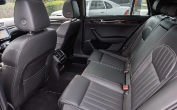 Skoda Superb III Kombi Facelifting 2.0 TDI SCR 150KM 2023 Skoda Superb LaurinKlement FulLedy Virtual Pano Canton Skora Camery El.Kla, zdjęcie 32