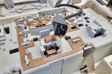 OSVĚTLENÍ VNITŘNÍ OPEL ADAM 13378202 1.4L GASOLINE 64KW 2017