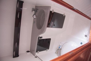 Продается яхта Maxus 33