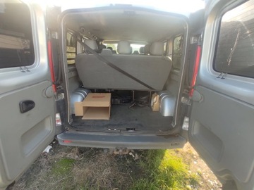 Renault Trafic II 2008 RENAULT TRAFIC 9-osobowy, zdjęcie 2