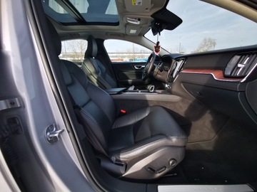 Volvo S60 III Sedan Facelifting 2.0 B5 250KM 2024 volvo s60 B5 mild hybrid, Automat, AWD 4x4, Dokumentacja pochodzeniowa, zdjęcie 10