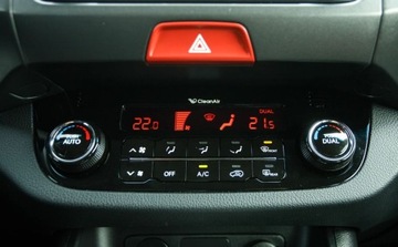 Kia Sportage III SUV 1.6 GDI 135KM 2011 Kia Sportage 1.6 GDI 135KM Climatronic PDC po serwisie grzene fotele Mulit, zdjęcie 7