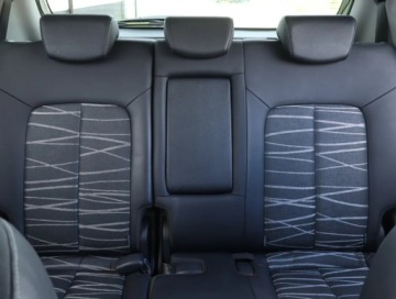 Kia Venga Mikrovan Facelifting 1.6 DOHC 124KM 2017 Kia Venga 1.6 CVVT, Salon Polska, Serwis ASO, zdjęcie 9