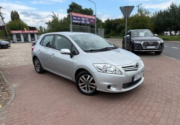Toyota Auris II Hatchback 5d Dual VVT-i 100 99KM 2013 Toyota Auris 1.3i Salon PL Extra stan 1.3 Benzyna 99KM, zdjęcie 2