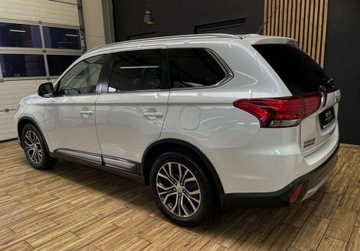 Mitsubishi Outlander III SUV Facelifting 2015 2.0 MIVEC 150KM 2016 Mitsubishi Outlander 2.0 4X4 AUTOMAT GWARANCJA bezwypadkowy 2.0, zdjęcie 9