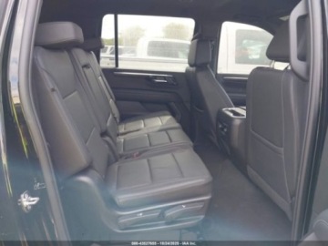 Chevrolet Suburban GMT900 2025 Chevrolet Suburban 2025r., 4x4, 5.3L 5.3 Benzyna 335KM, zdjęcie 9